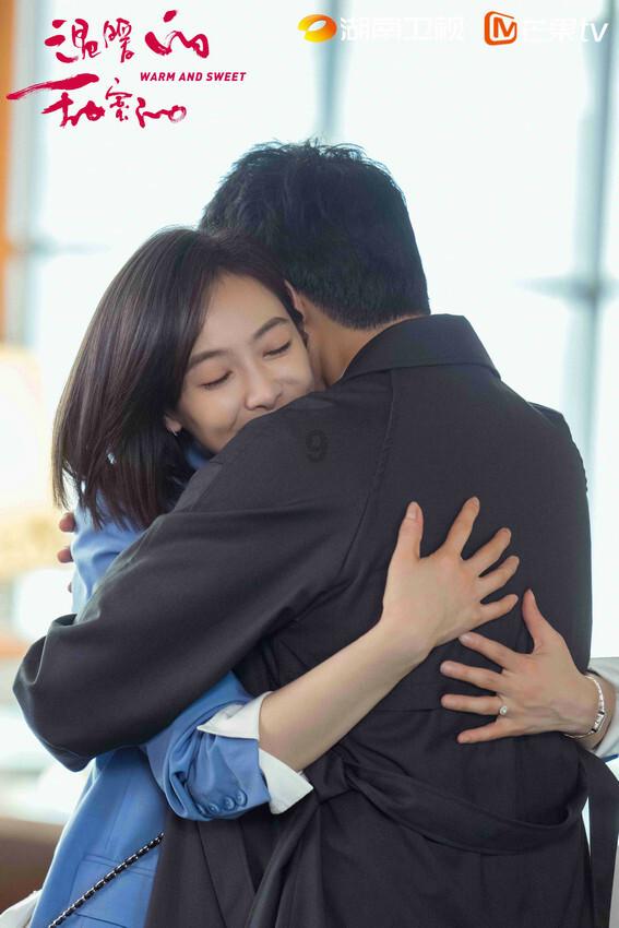 “百万摩托大军只剩我华叔了！”湖南58岁大叔带妻骑摩托返乡，一身装备酷似机车少年