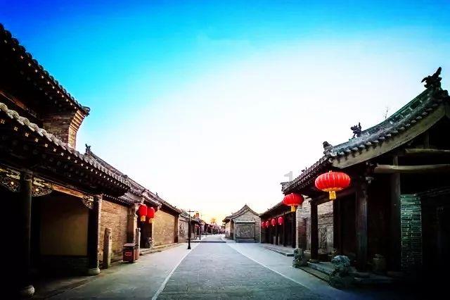 墨镜王下凡拍电视，普通人如何拍出《繁花》同款复古美？