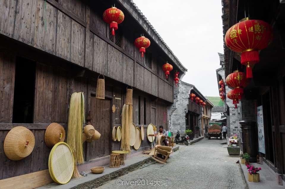 篮球运动员营救